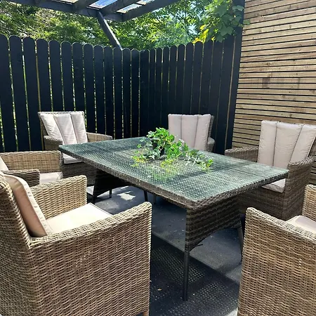 7 Eyre Square Lane Apartamento *